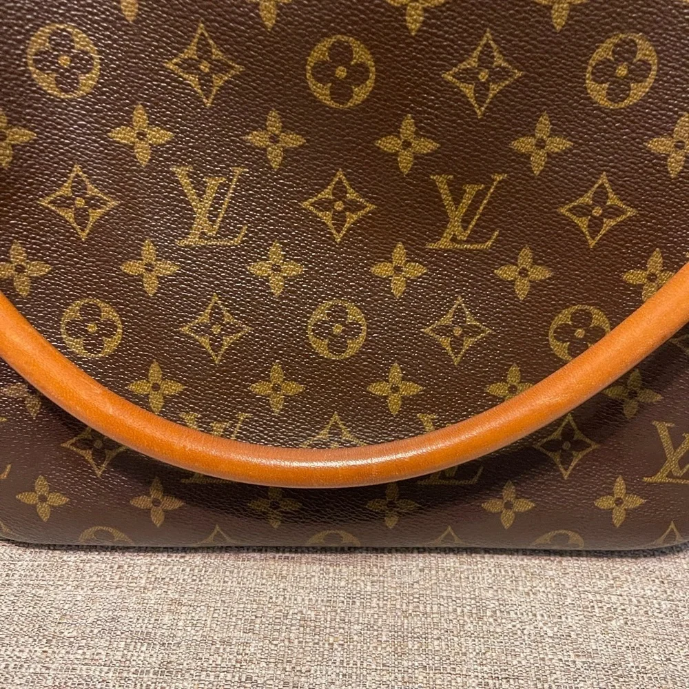 Louis Vuitton Looping GM Monogram Tote
